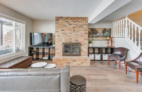 Champlin House | Riverfront Champlin Townhome with Deck and Water View!