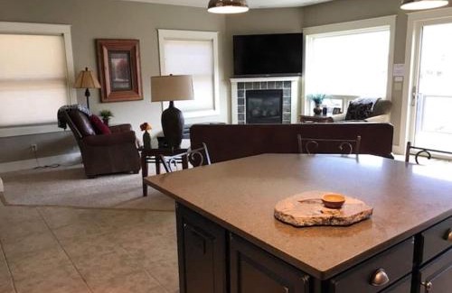 Salida House | Riverfront Condo With Balcony, King Bed Str#267