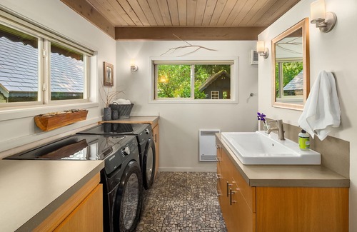 Gold Bar Cabin | Riverfront, dog-friendly cabin with breathtaking mountain views - near trails