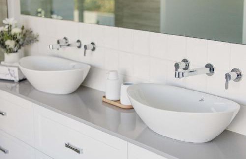 Mildura House | Riverfront Family Home in Mildura