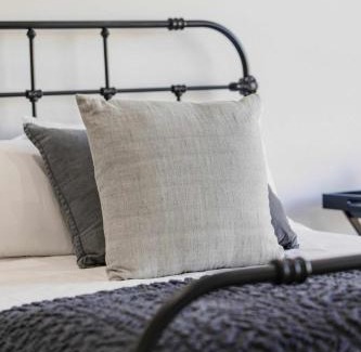 Mildura House | Riverfront Family Home in Mildura