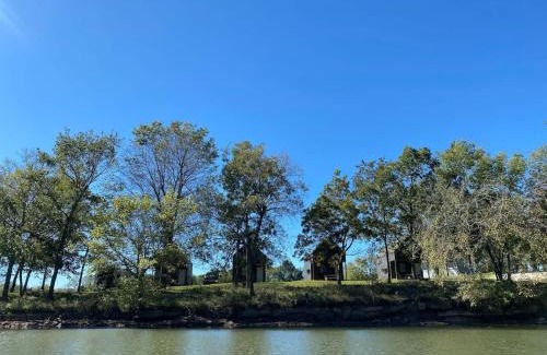 Caplinger Mills House | Riverfront Getaway Cabin #2 - Sleeps 5