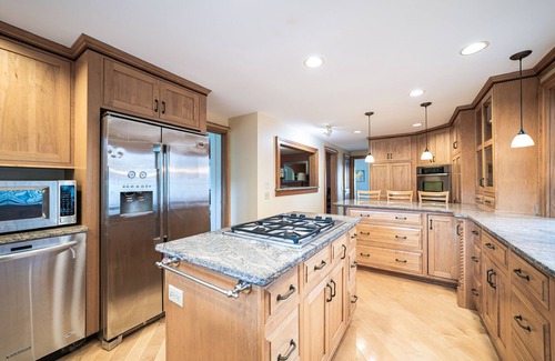 Algonquin House | Riverfront Home Oasis with Sauna and Rooftop Deck