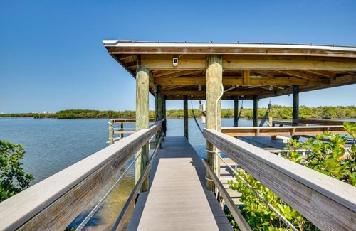 Harbor Oaks House | Riverfront Port Orange Home with Dock and Slip!