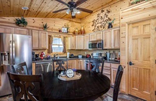 Greer Cabin | Riverfront Retreat (Cabin 100)