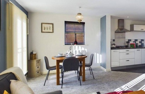 Stafford House | Riverfront Staffordshire Retreat