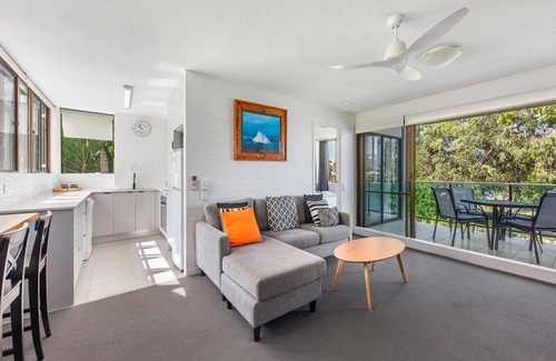 Noosa Heads Apartment | Riverfront with Water Views, Unit 18 - 1 Quamby Pl