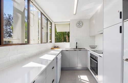 Noosa Heads Apartment | Riverfront with Water Views, Unit 18 - 1 Quamby Pl