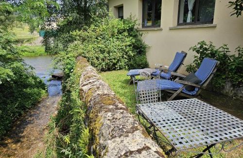 Saint-Geniez-d'Olt House | RiverRun