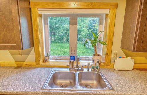 Northfield Apartment | River’s Bend, 1Bd , 8 mins to Montpelier