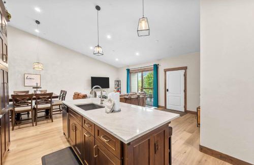 Willow Grove House | Rivers Edge #18 - Silverthorne
