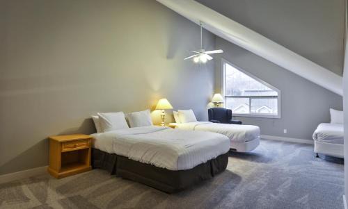 East Kootenay Apartment | Riverside by StayIn