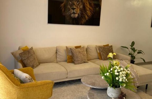 Lavington Apartment | Riverside C1102