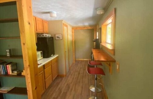 Bellepoint Cottage | Riverside cabin in NRG National Park & Preserve