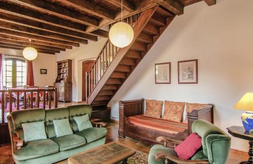 Condat-sur-Vezere Villa | Riverside Charm in Périgord Noir