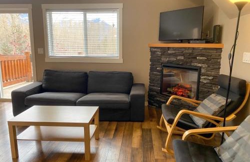 East Kootenay Apartment | Riverside Condos by Fernie Central Reservations