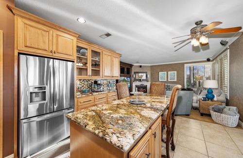 Estates at Canyon Crest House | ~Riverside Golden Hour Oasis~MovieTheater~Pool/Hot Tub