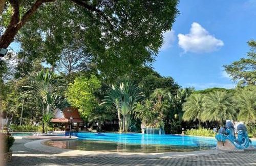 Tha Khlo House | Riverside Haven