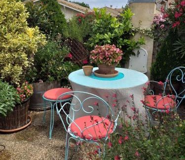 Trebes Bed & Breakfast | Riverside Home Cottage