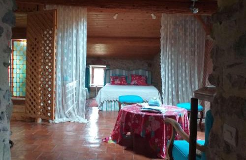 Trebes Bed & Breakfast | Riverside Home Cottage