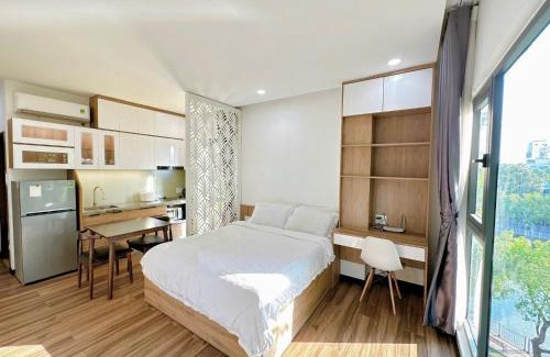 Ho Chi Minh City Apartment | Riverside House Near Airport