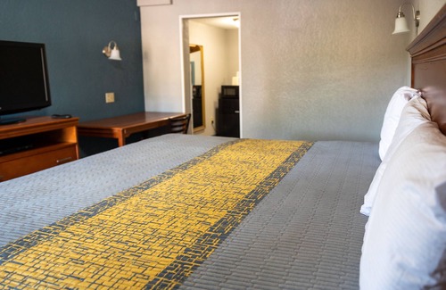 Hopewell Hotel | Riverside Inn and Suites