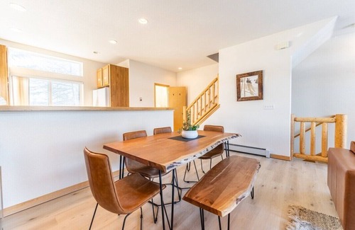 Silverthorne House | Riverside mountain getaway, million dollar views, ground access, attached garage