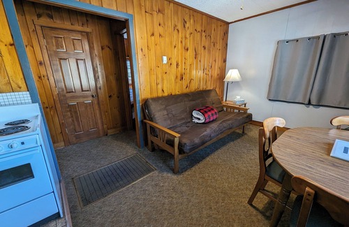 Park Rapids Cabin | Riverside Point Resort #6 | 2 Bed, 1 Bath
