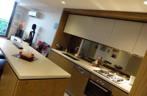 Abbotsford Apartment | Riverside Resort Apartment