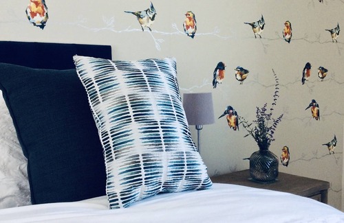 Diss House | Riverside retreat over looking the stunning Waveney Valley - fishing & kayaking