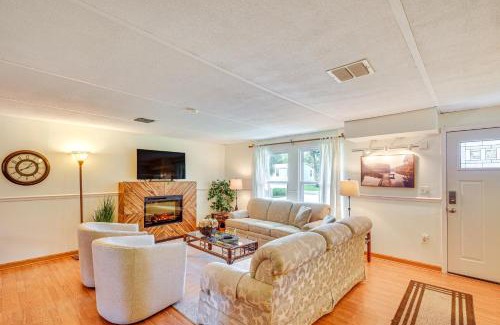 Astor House | Riverside Retreat with Boat Dock in Sunny Astor!