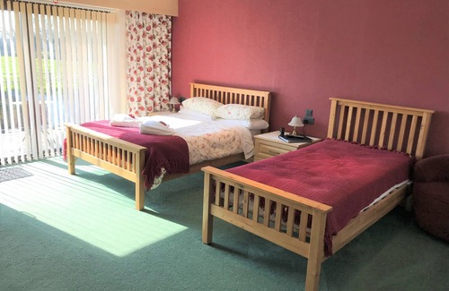 Lower Godney Bed & Breakfast | Riverside Room (triple)