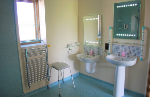 Lower Godney Bed & Breakfast | Riverside Room (triple)