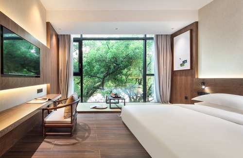 Xiufeng Hotel | Riverside Wing Hotel Guilin