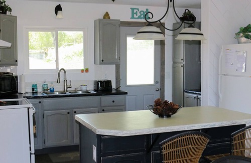 Brownsville House | Riverview Getaways (only 13 miles to La Crosse WI or Iowa border)