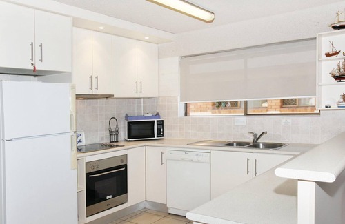 Mooloolaba Apartment | Riverview II 3 - Two Bedroom Unit Opposite Mooloolaba Marina