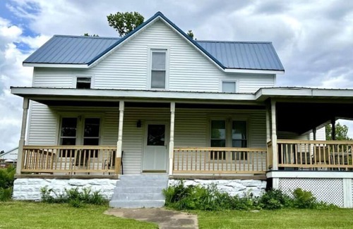 Hamilton House | Riverview Orchard 2: Master Suite Studio Style