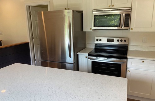 Lockbridge House | Riverview Retreat - house with sauna in the New River Gorge National Park!