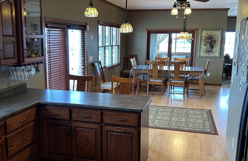 Oacoma House | Riverview Retreat!