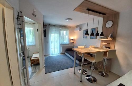 Siofok Aranypart Apartment | Riviéra Wellness Apartman