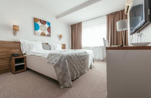 Gura Vaii Hotel | Riviera by Queens Hotel and Resort