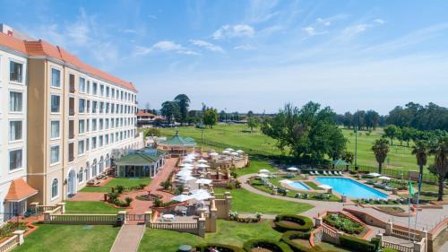Vereeniging Hotel | Riviera on Vaal Resort