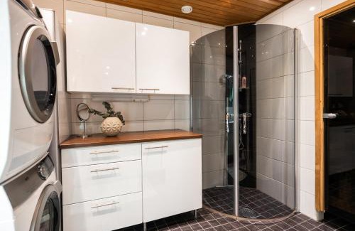 Rovaniemi Apartment | Rivitalokoti joen rannalla