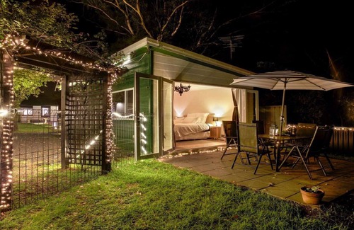 Wentworth Falls House | Riyazat The Studio, TOP NOTCH