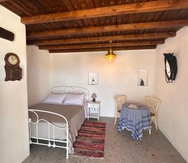 Xilokeratidi House | Rizes Mykonos - Folklore Farmstead