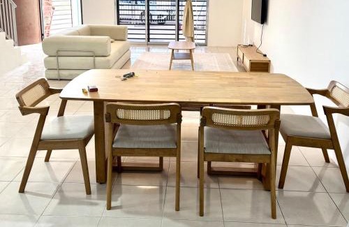 Kampung Telok House | Rizku Homestay Port Dickson 4 Bedroom 4 Bathroom