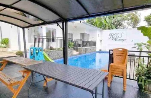 Cisarua Villa | RJS Cottage