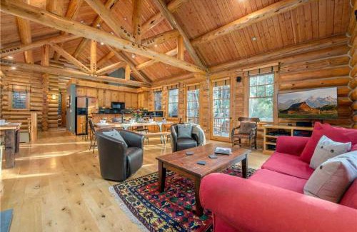 Granite Ridge Villa | RMR: Granite Ridge Cabin 7586 in Teton Village
