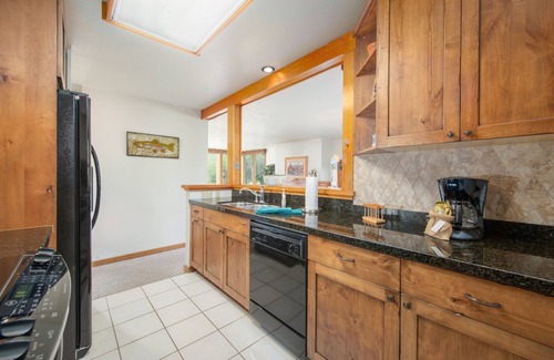 Moose Wilson Road Condo | RMR: Lupine 1914 Condo in The Aspens/Wilson,WY