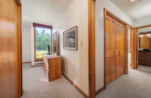 Moose Wilson Road Condo | RMR: Lupine 1914 Condo in The Aspens/Wilson,WY